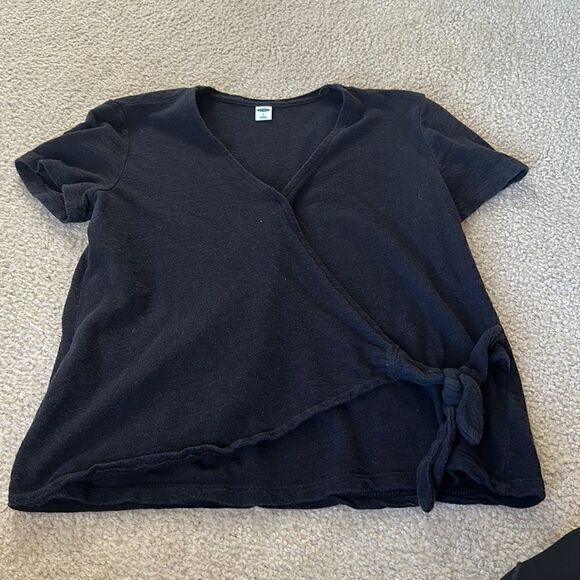 Black short sleeve cross blouse - Picture 1 of 4